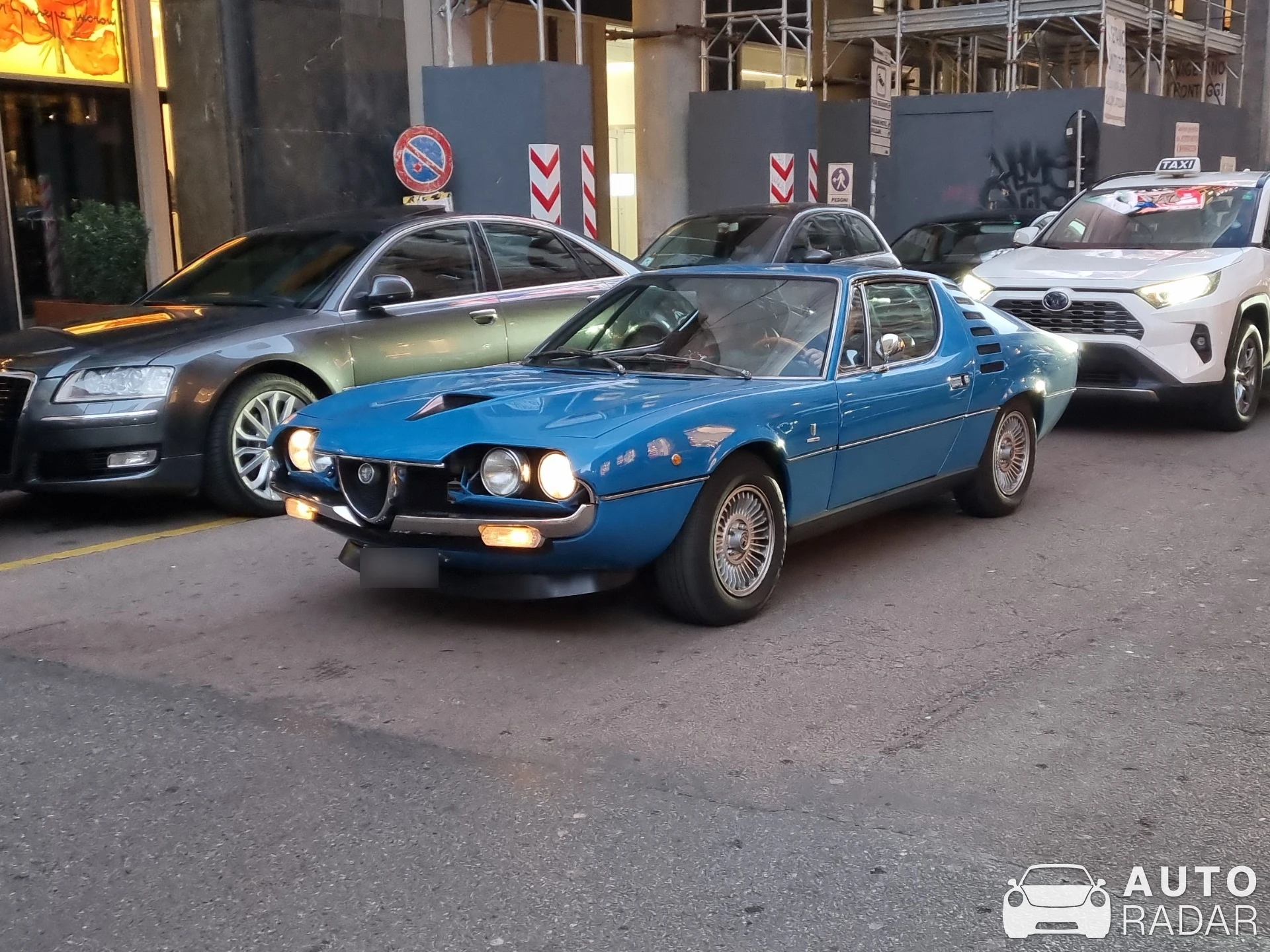 Alfa Romeo Montreal spotted in Milano, Italy