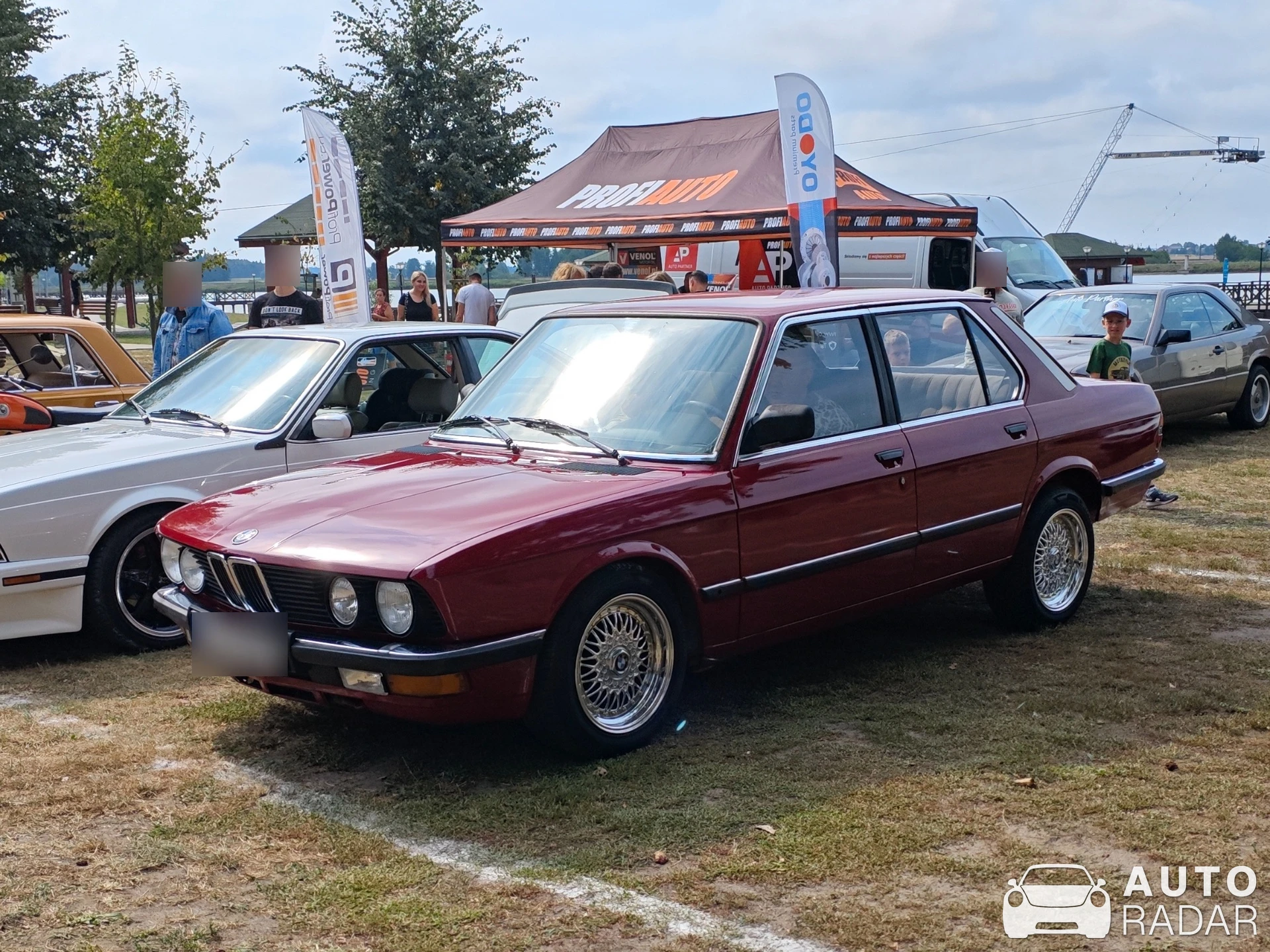 BMW 5 Series E28 spotted in Łuków