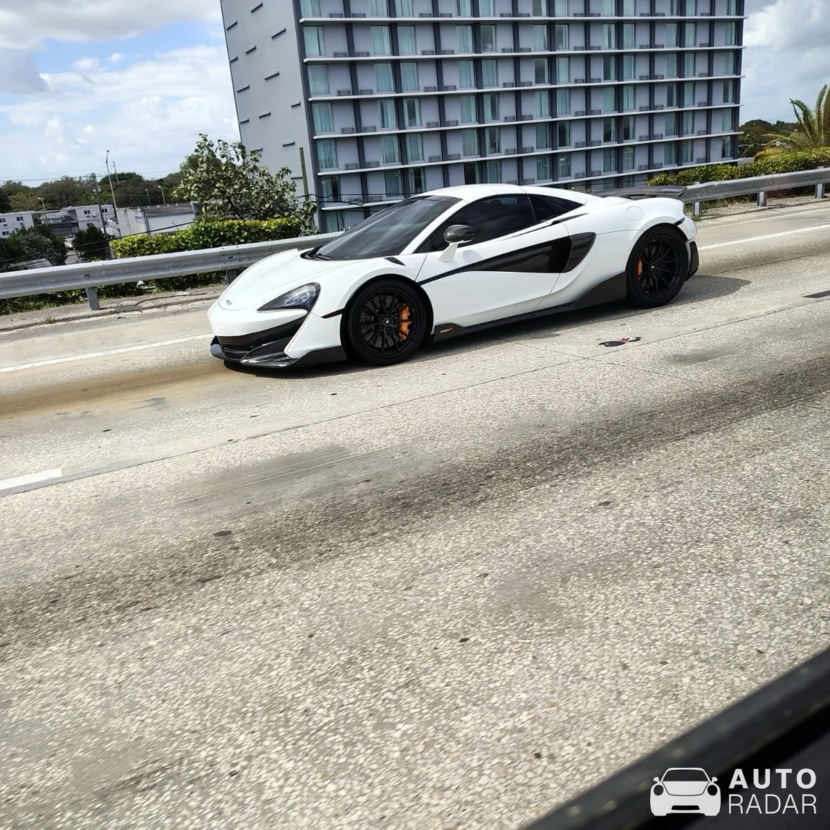 McLaren 600LT spotted in Villa Urquiza, Argentina
