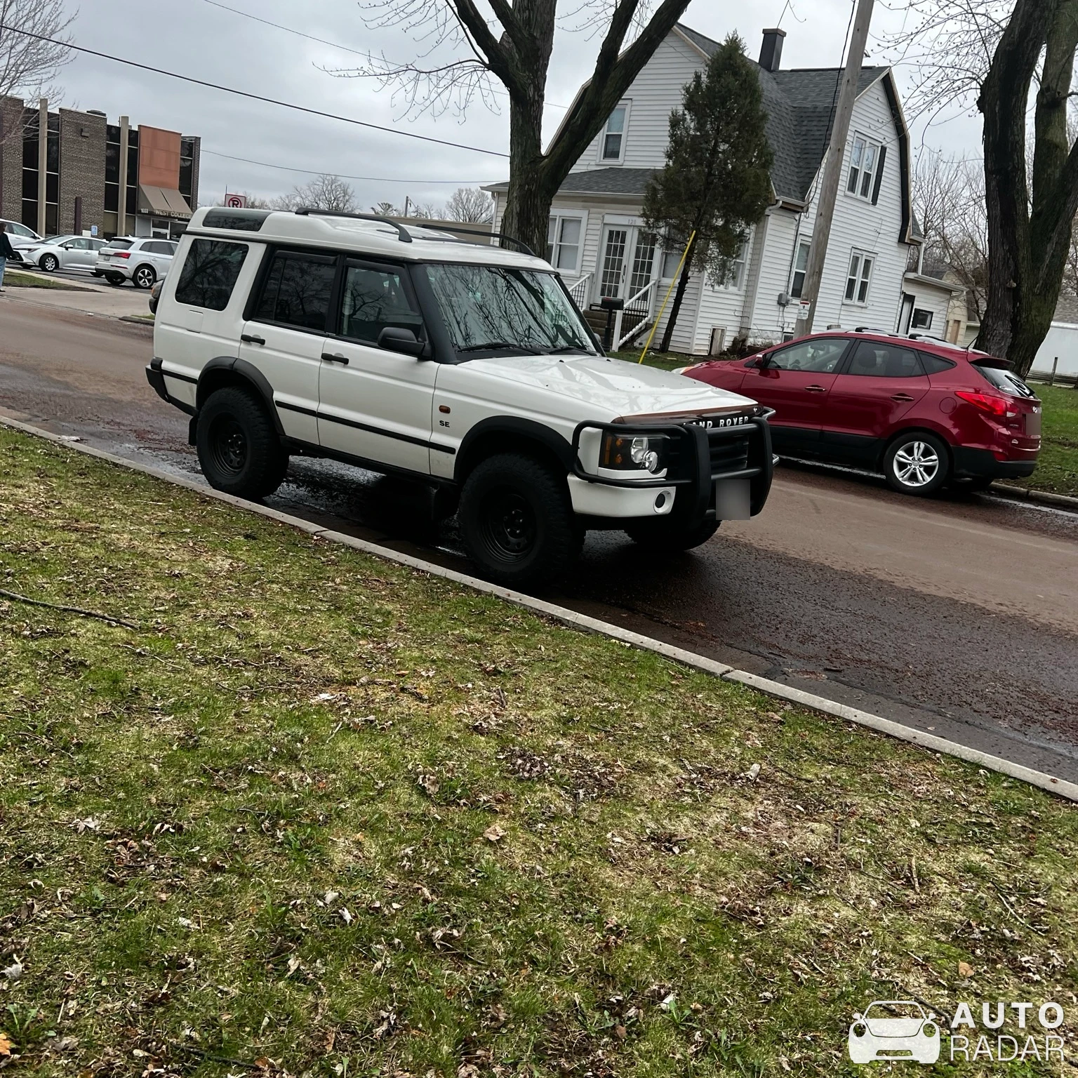 Land Rover Discovery spotted in Appleton