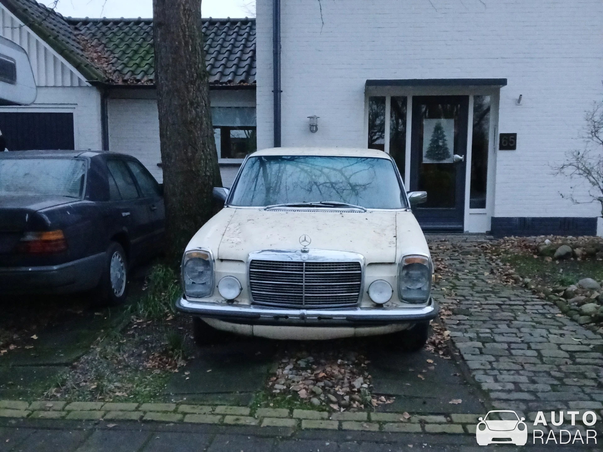 Mercedes-Benz 280 spotted in Hengelo