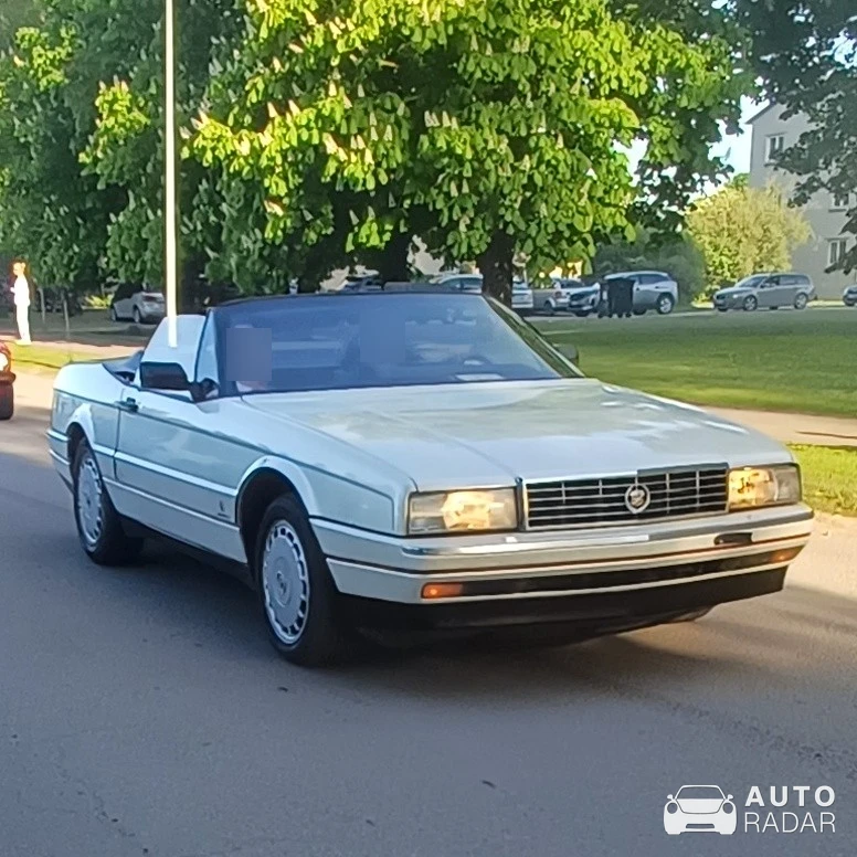 Cadillac Allanté spotted in Grobiņa