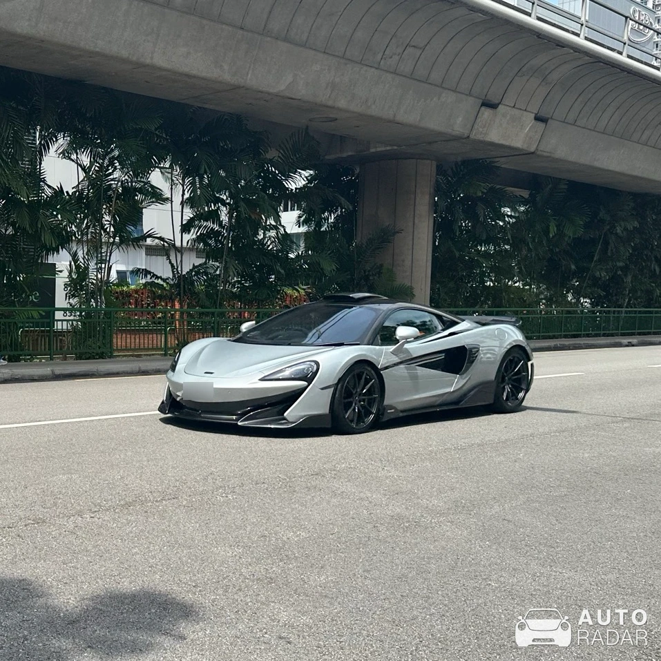 McLaren 600LT spotted in Singapore, Singapore