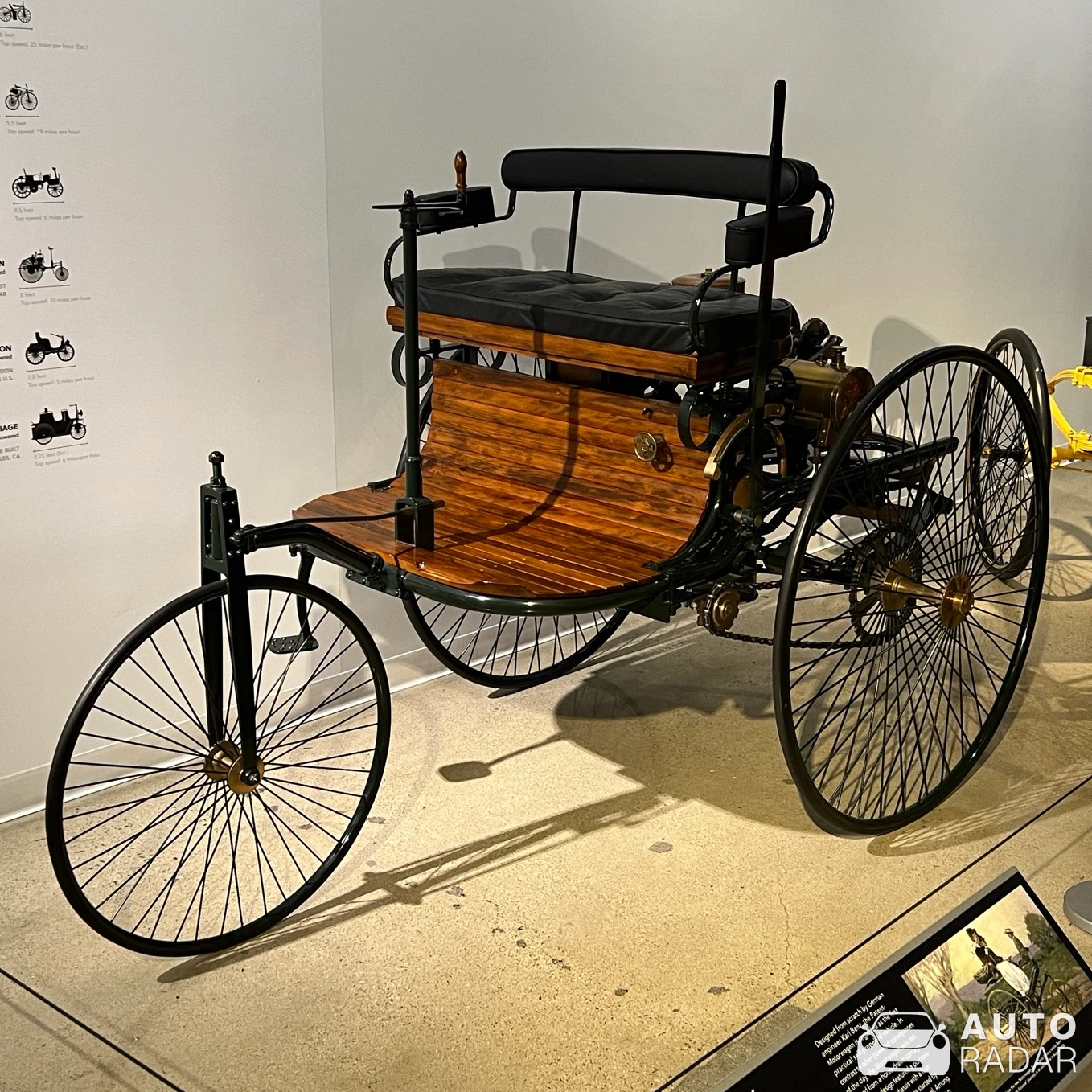 Mercedes-Benz Patent-Motorwagen spotted in Los Angeles