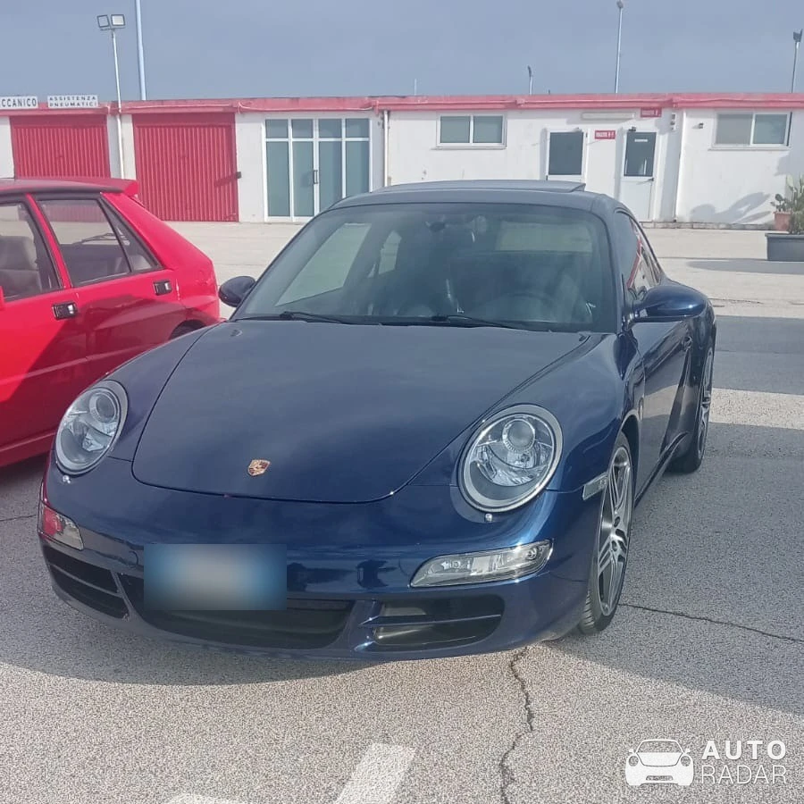 Porsche 997 Carrera spotted in Città Metropolitana di Bari, Italy