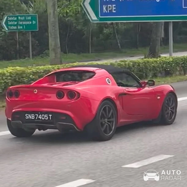 Lotus Elise S2 S spotted in Singapore, Singapore