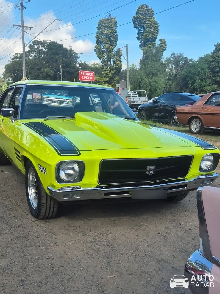 Holden VZ Monaro CV8-Z spotted in Clontarf