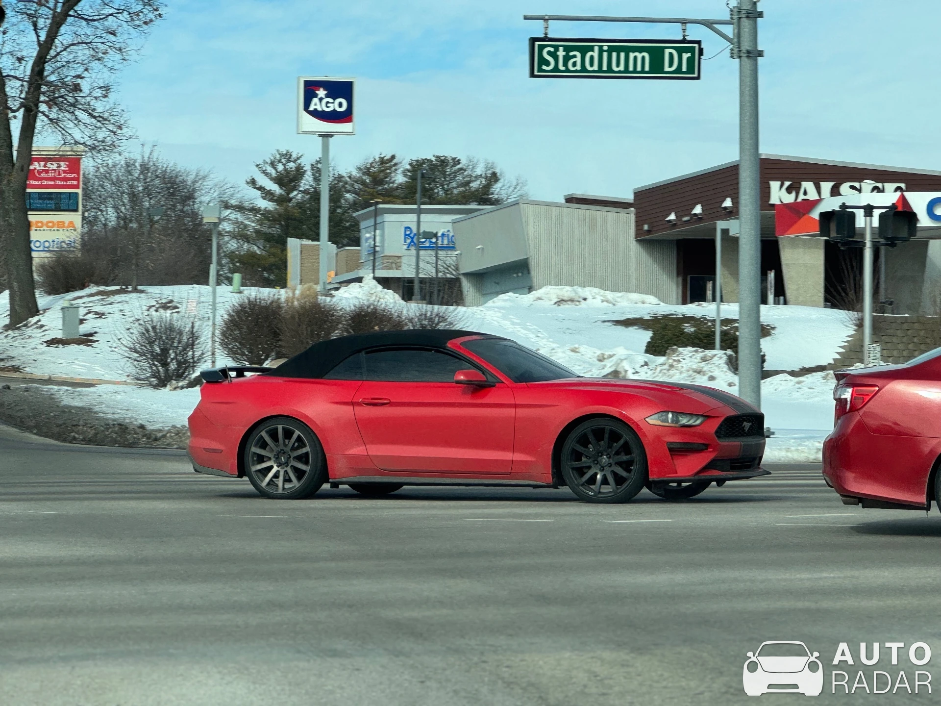Ford Mustang 2.3 Ecoboost Convertible spotted in Portage