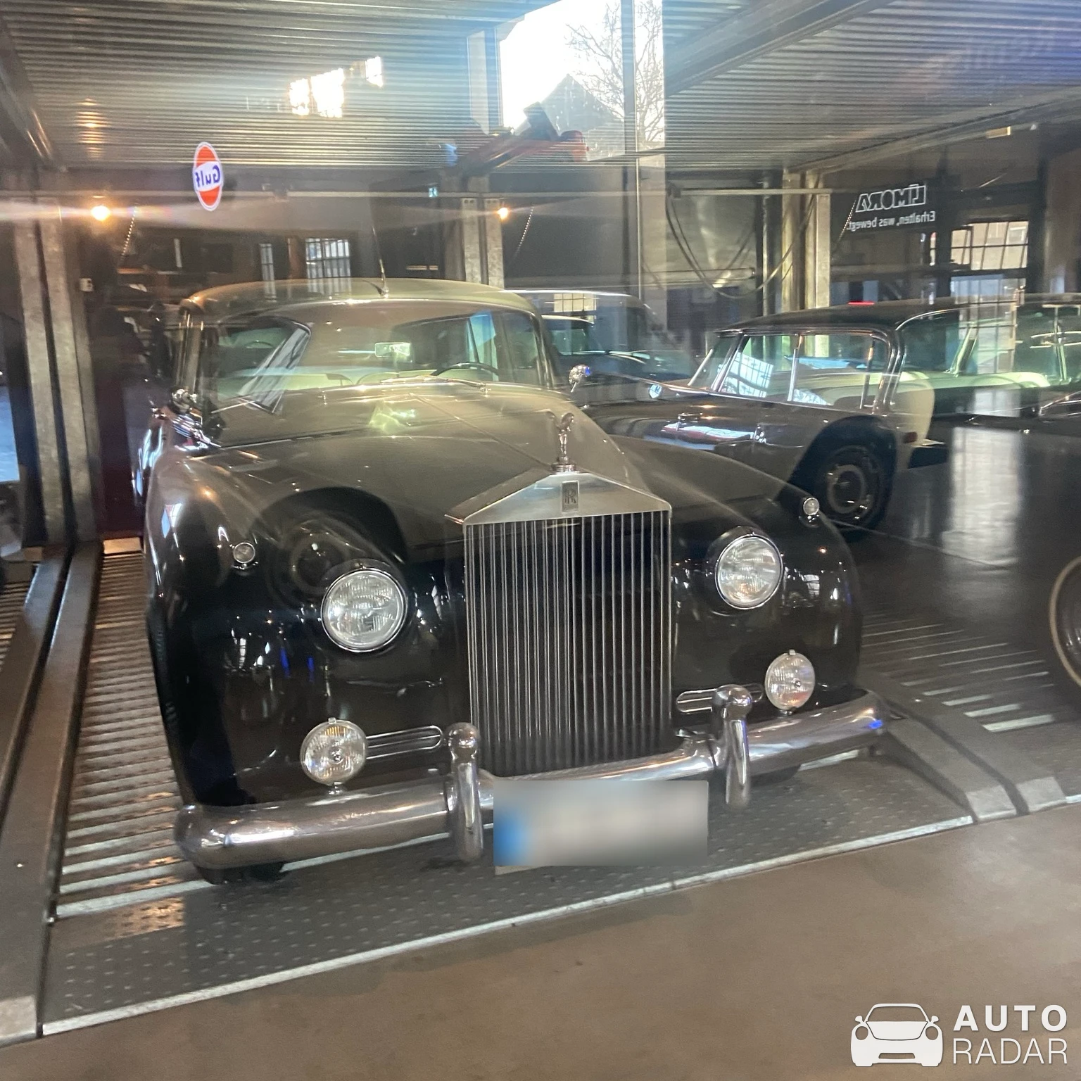 Rolls-Royce Silver Cloud spotted in Düsseldorf, Deutschland