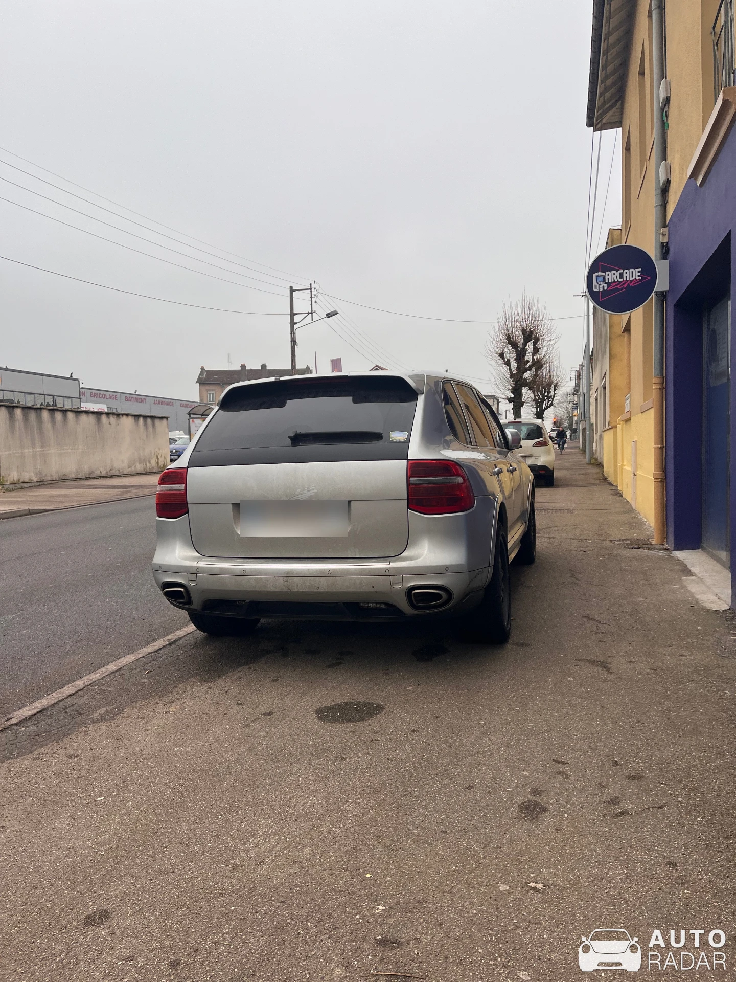 Porsche Cayenne spotted in Jarny, France