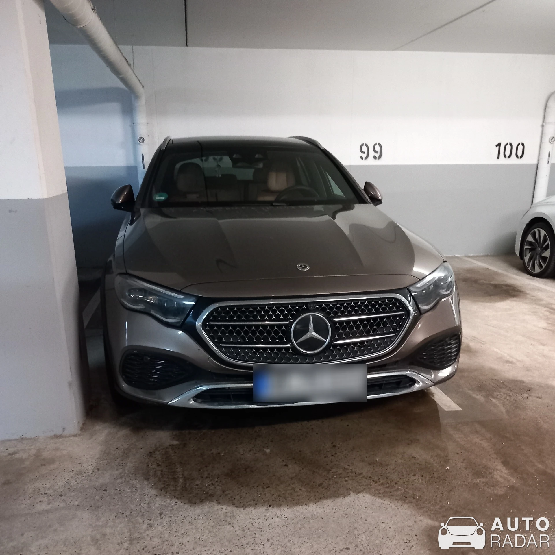 Mercedes-Benz E-Klasse W124 spotted in Binz