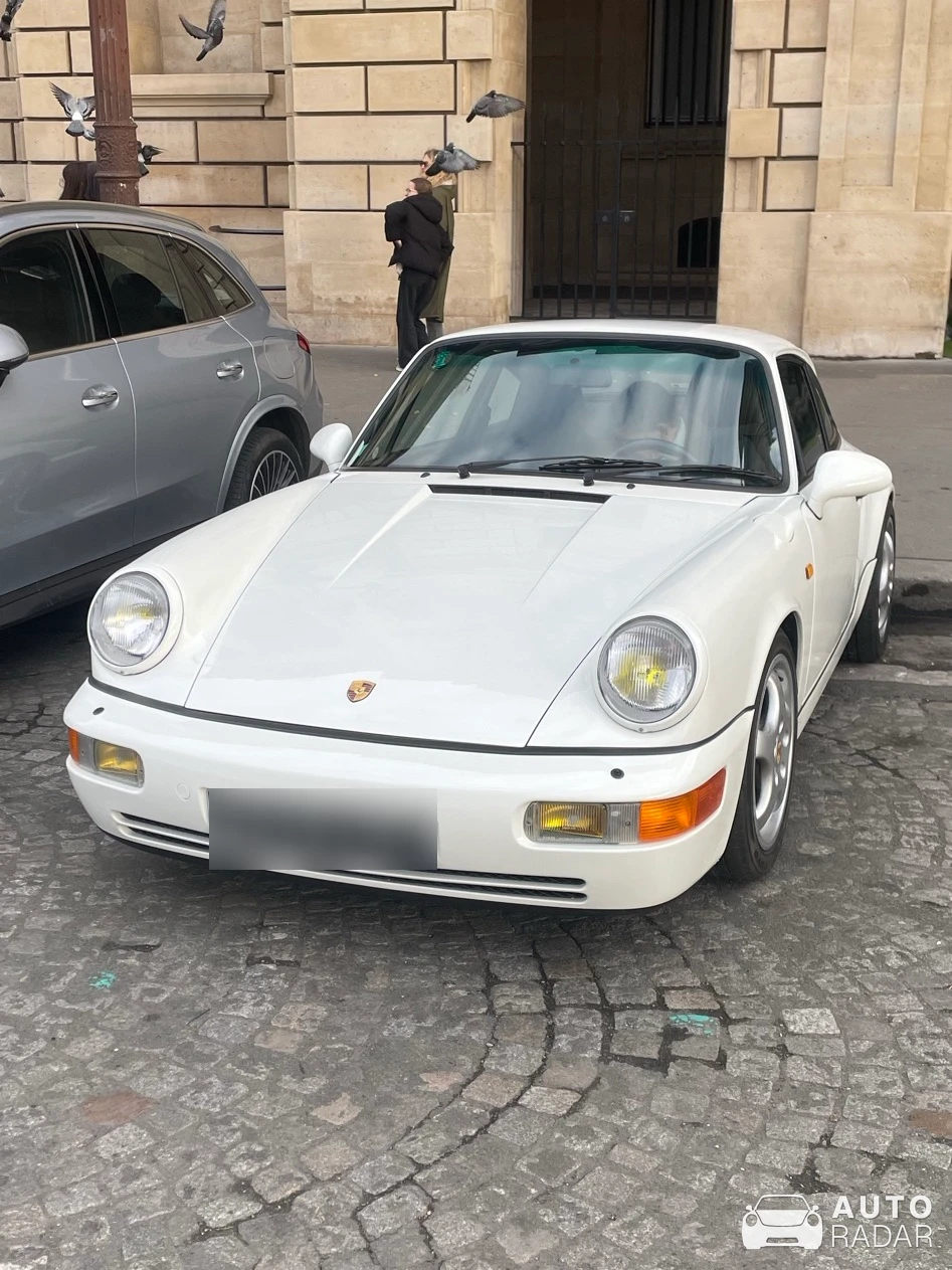 Porsche 964 Carrera spotted in Paris, France