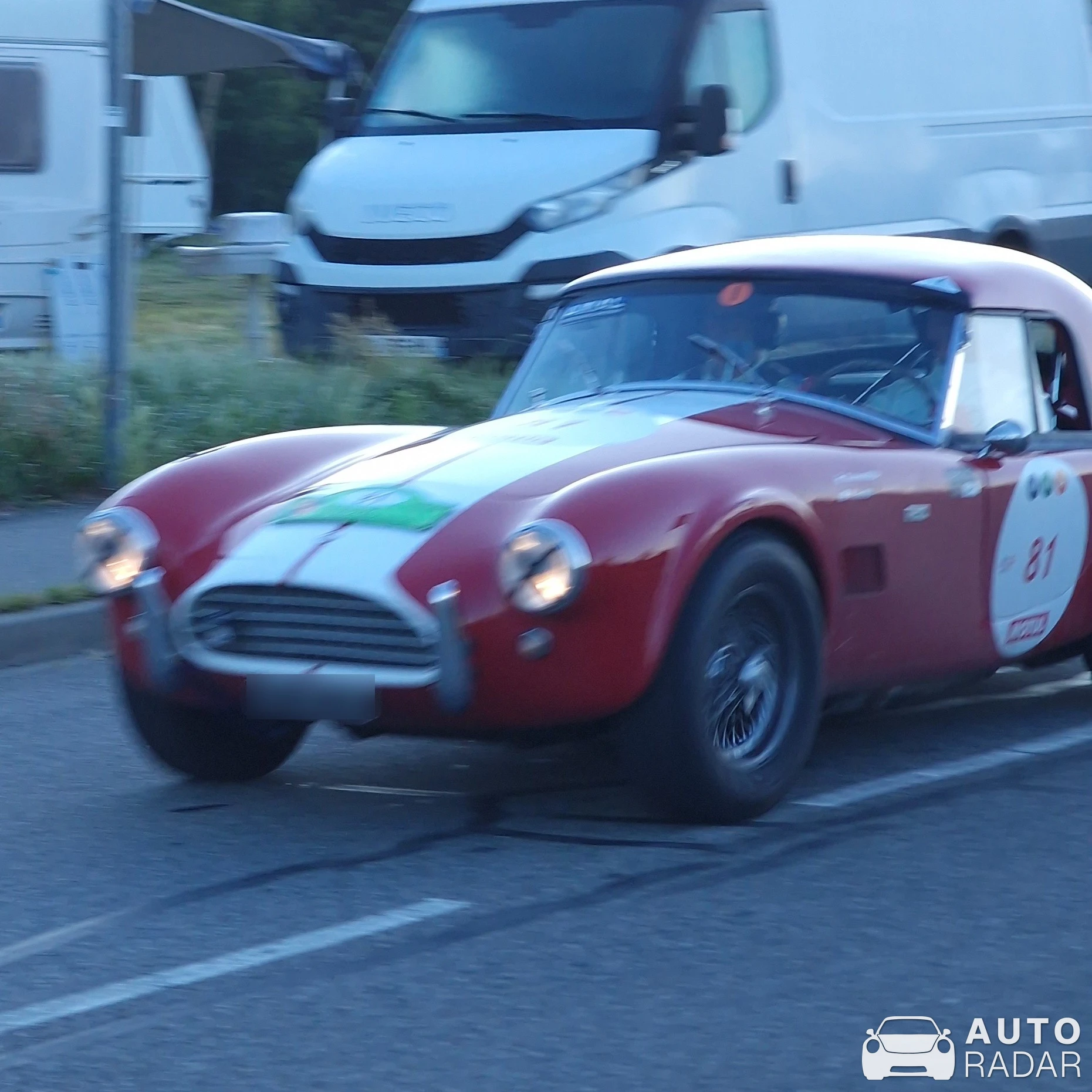 AC Cobra 289 spotted in Blagnac