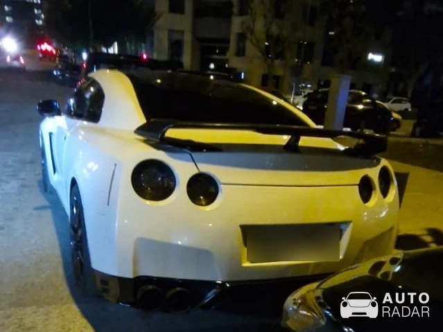 Nissan GT-R R35 spotted in Beyrouth, Liban