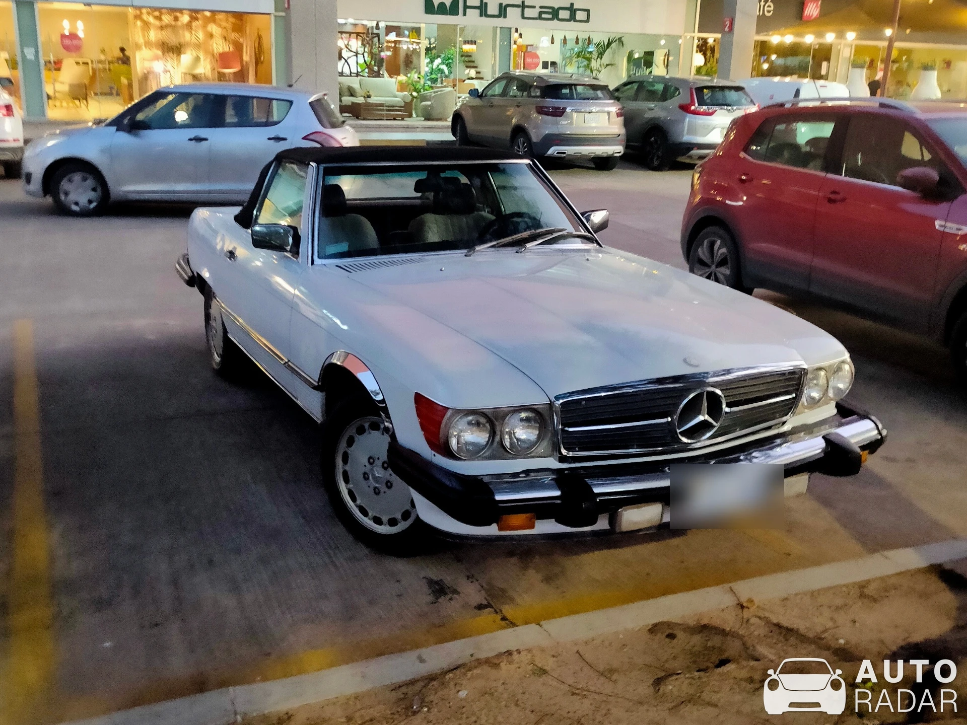 Mercedes-Benz 450SL spotted in Santa Cruz de la Sierra