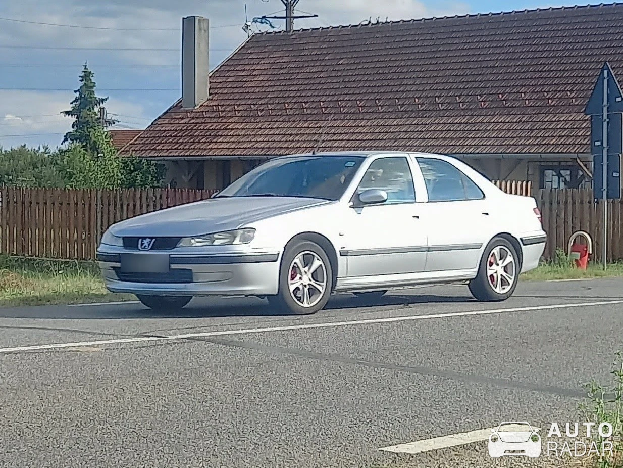 Peugeot 406 spotted in Tămășeu