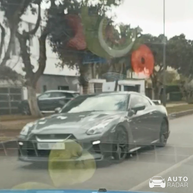 Nissan GT-R R35 spotted in Rabat, Maroc