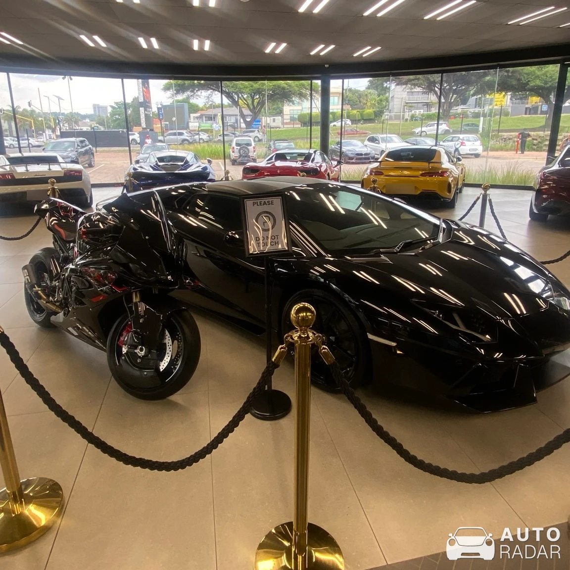 Lamborghini Aventador LP700-4 spotted in Johannesburg