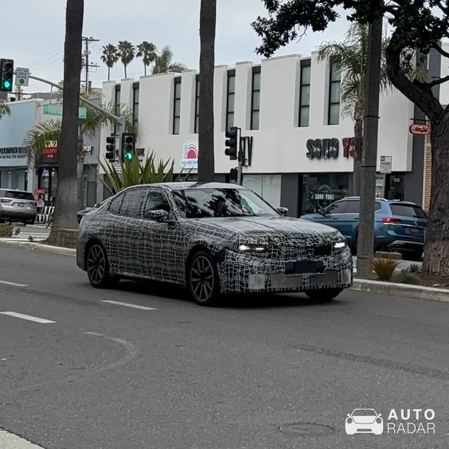BMW 3 Series G50 Mule spotted in Hermosa Beach