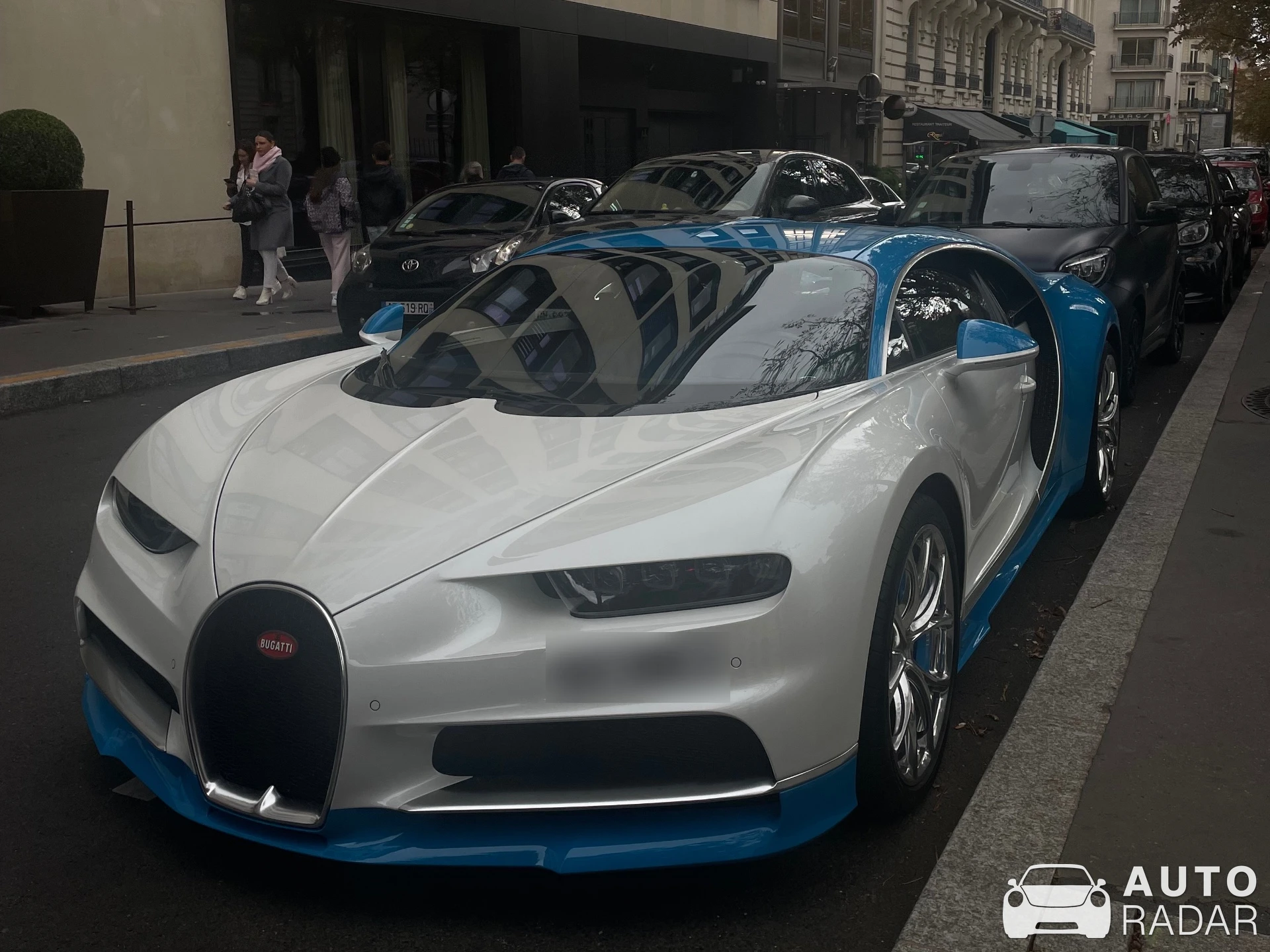 Bugatti Chiron Sport spotted in Paris, France
