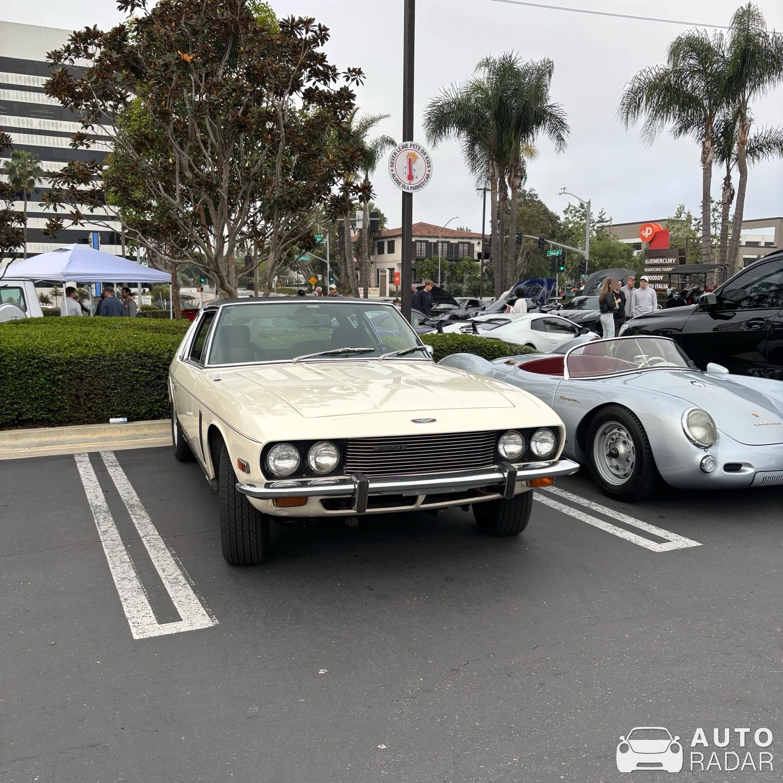 Jensen Interceptor spotted in El Segundo