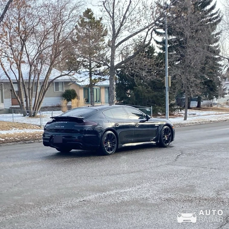 Porsche 970 Panamera GTS spotted in Calgary, Canada