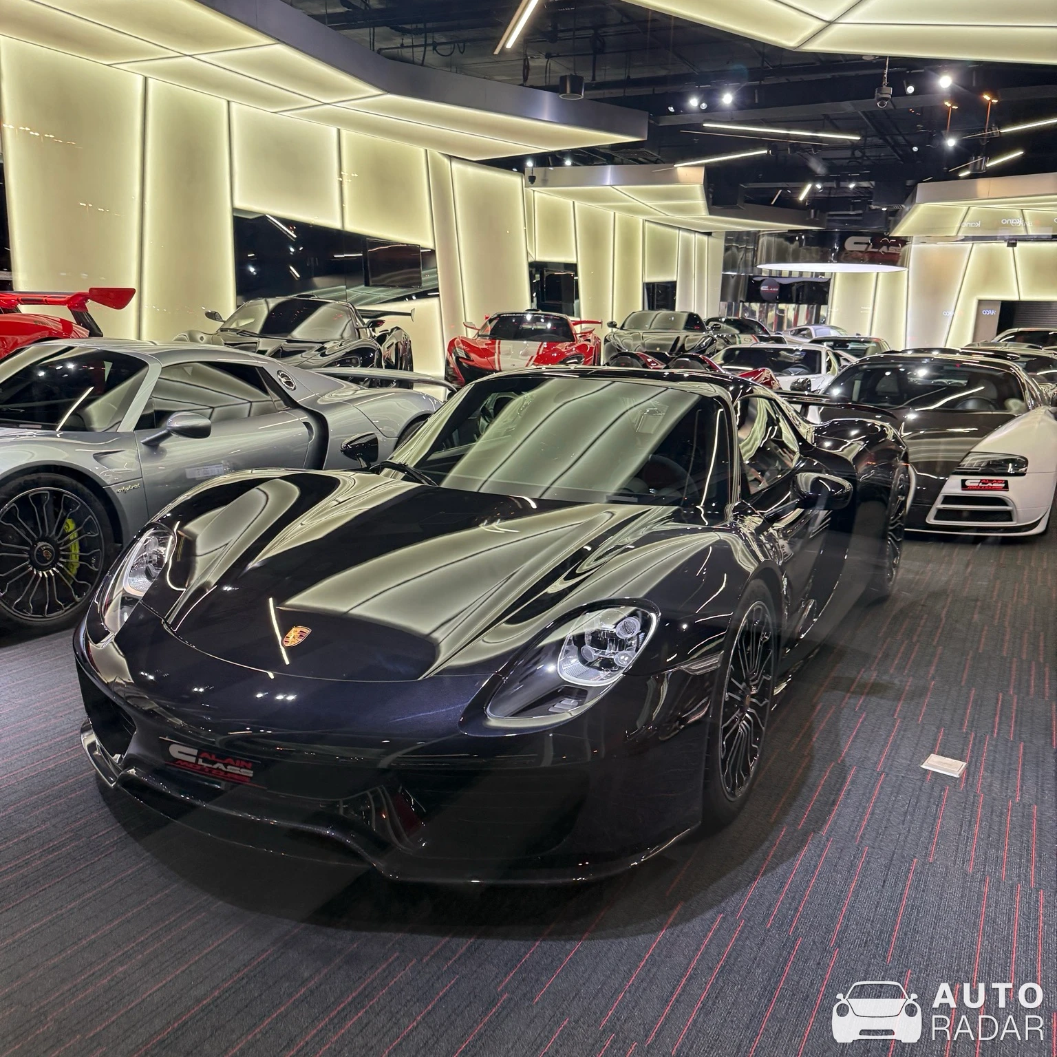 Porsche 918 Spyder spotted in Dubai, United Arab Emirates