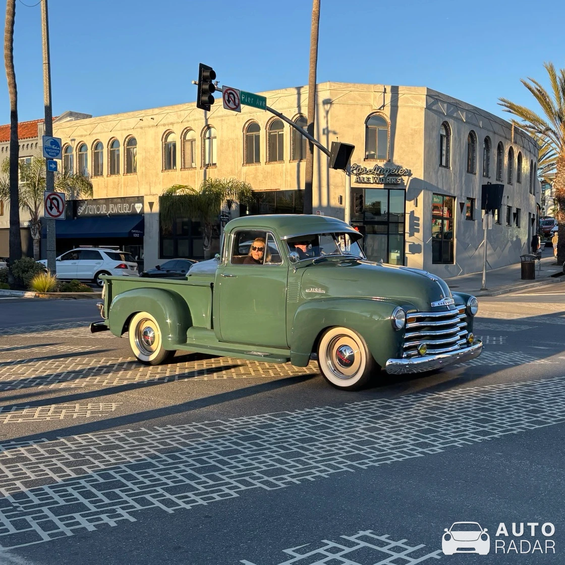 Chevrolet 3100 1947 spotted in Hermosa Beach