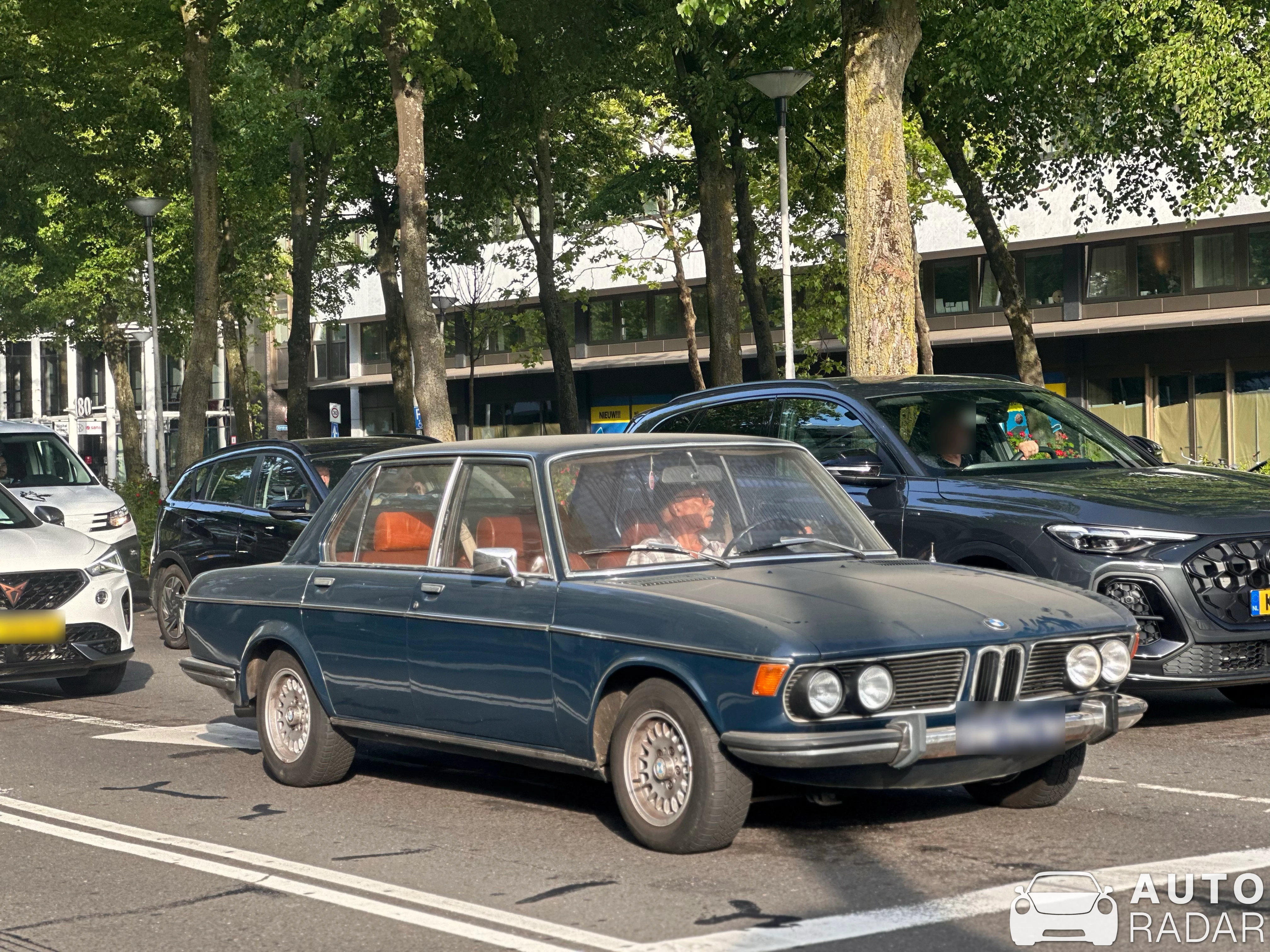 BMW 2500 spotted in Rotterdam