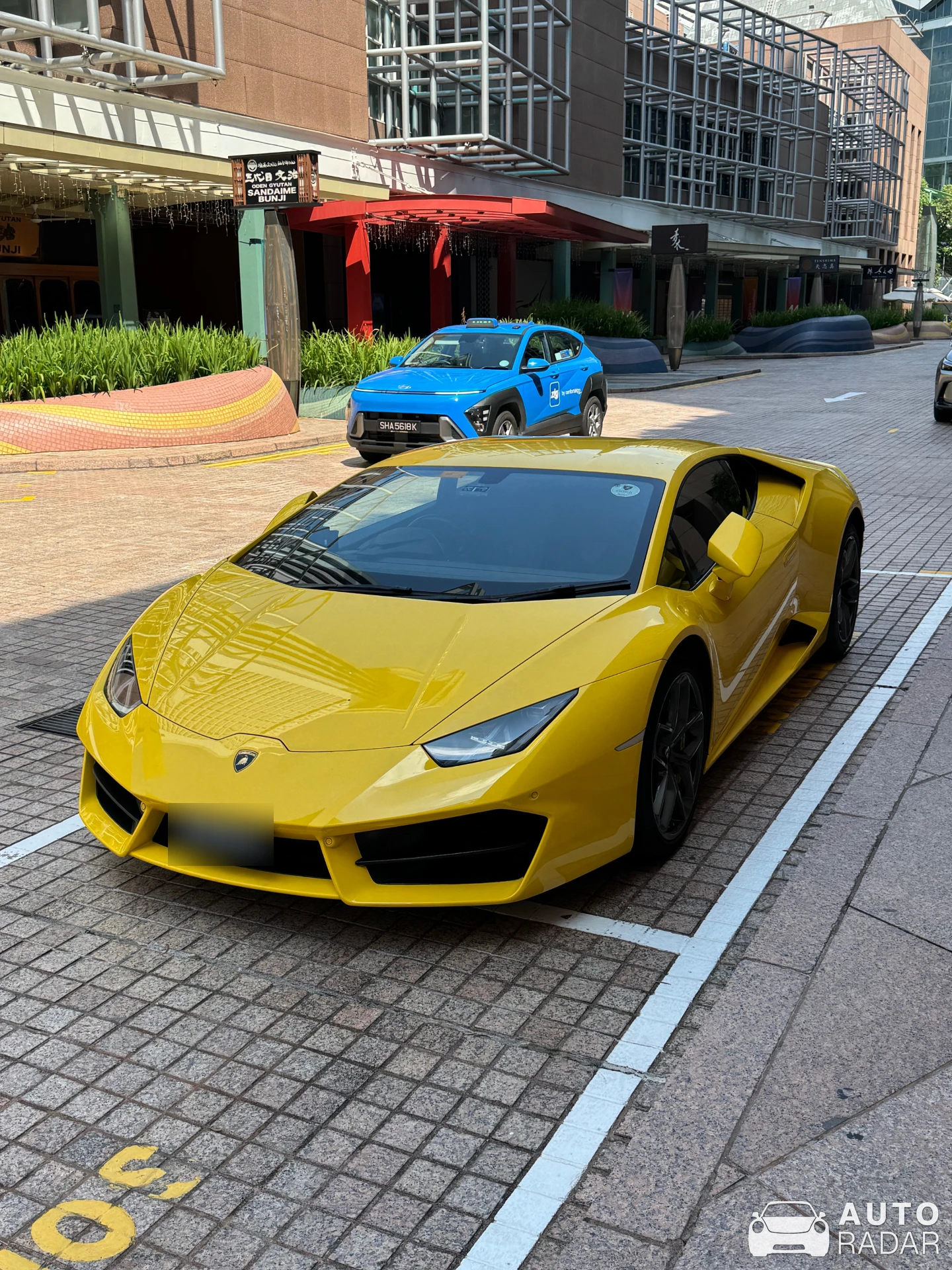 Lamborghini Huracán LP580-2 spotted in Singapore