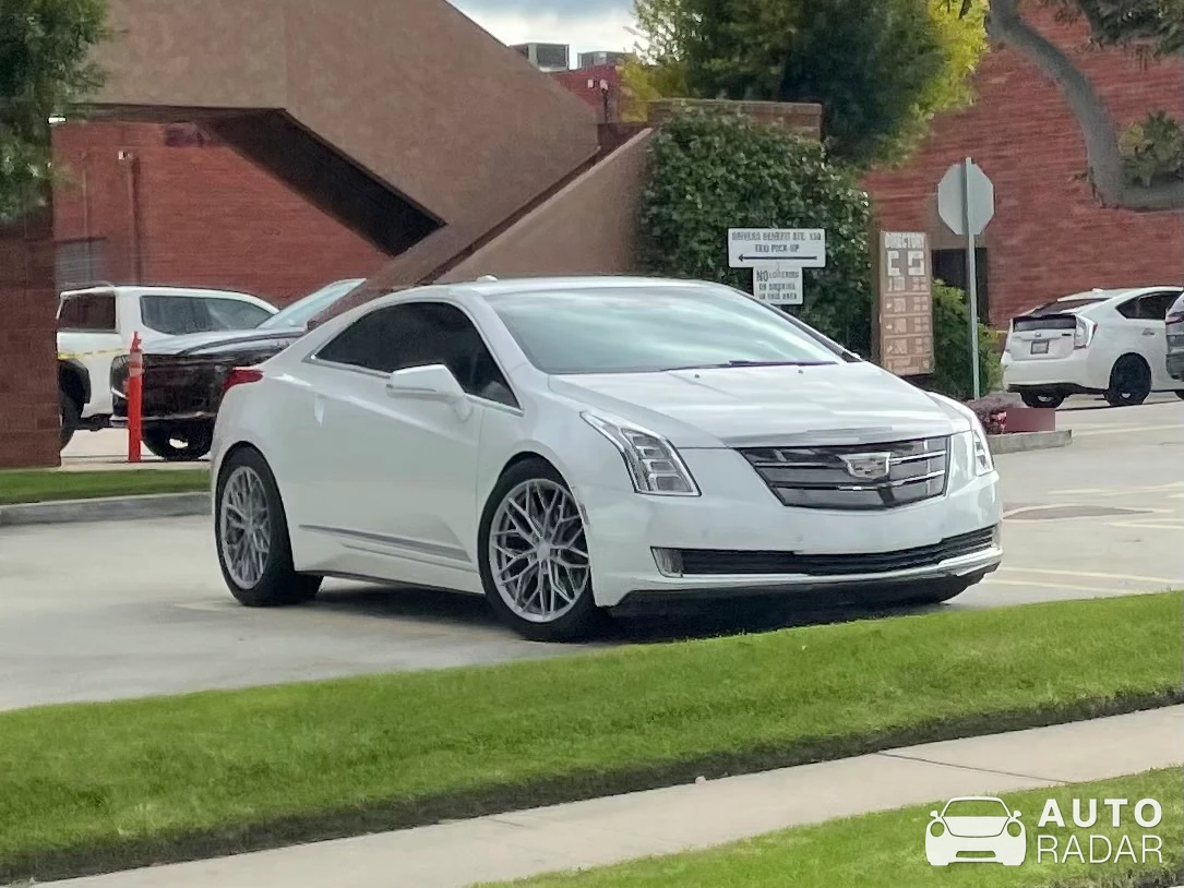 Cadillac ELR spotted in Torrance