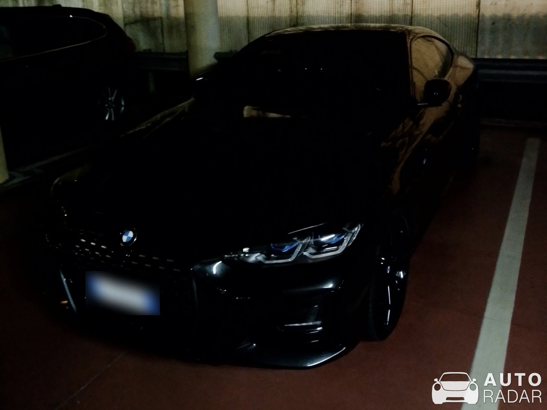 BMW 4 Series G22 Coupé spotted in Orvieto