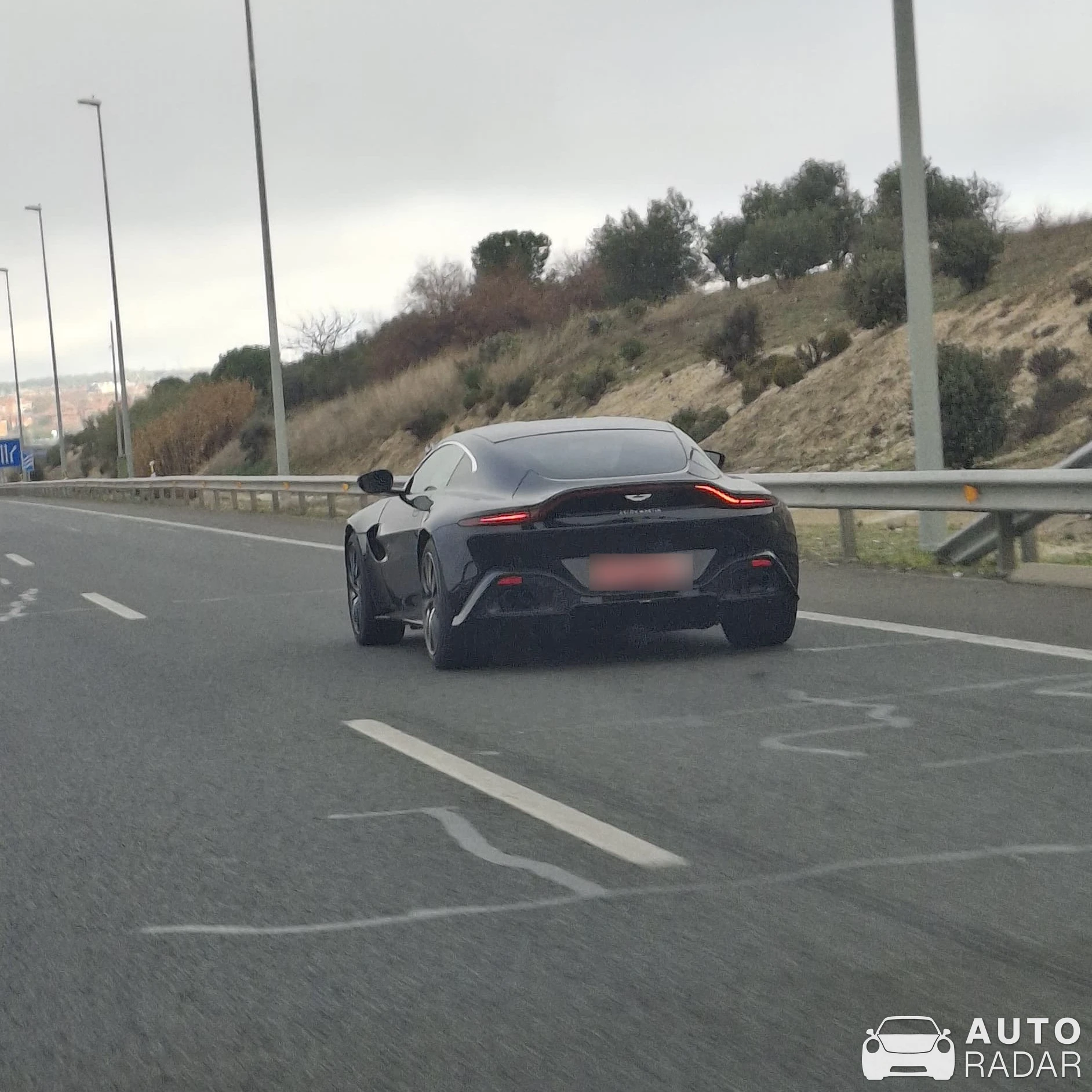 Aston Martin V8 Vantage S spotted in Madrid, España