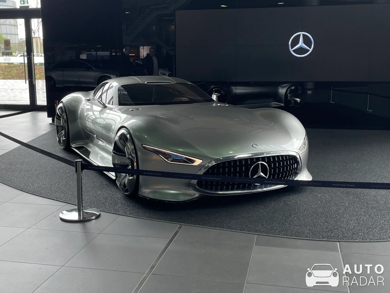 Mercedes-Benz Concept spotted in Stuttgart