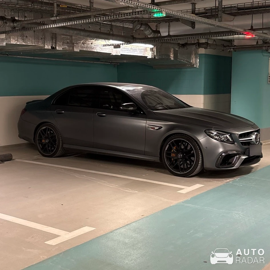 Mercedes-AMG Brabus E B40-700 W213 2021 Final Edition spotted in Warszawa, Polonia