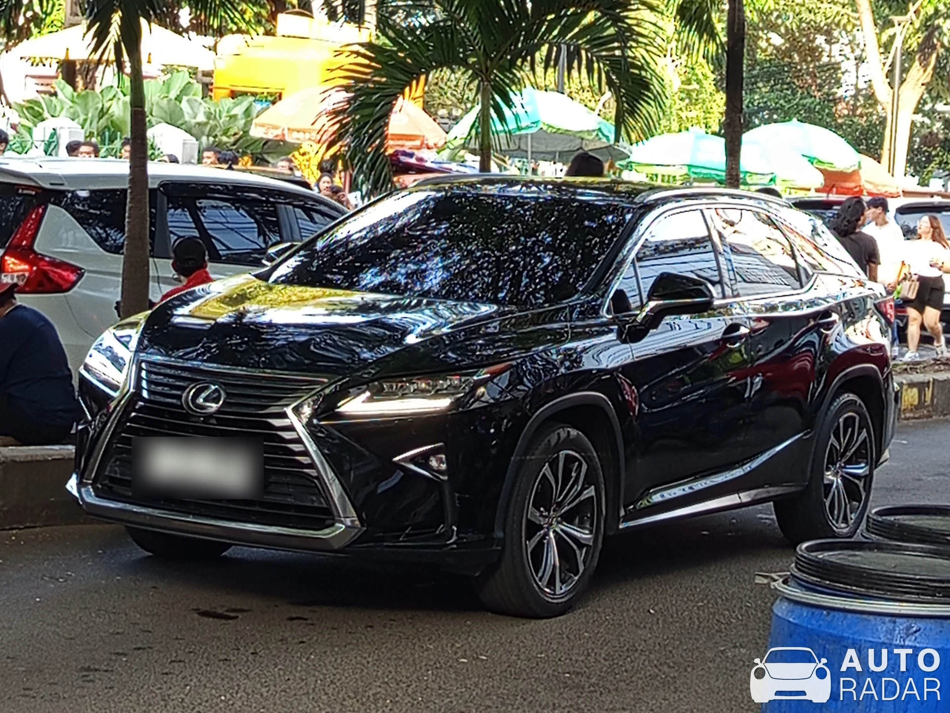 Lexus RX 350 spotted in Kota Jakarta Selatan, Indonesia