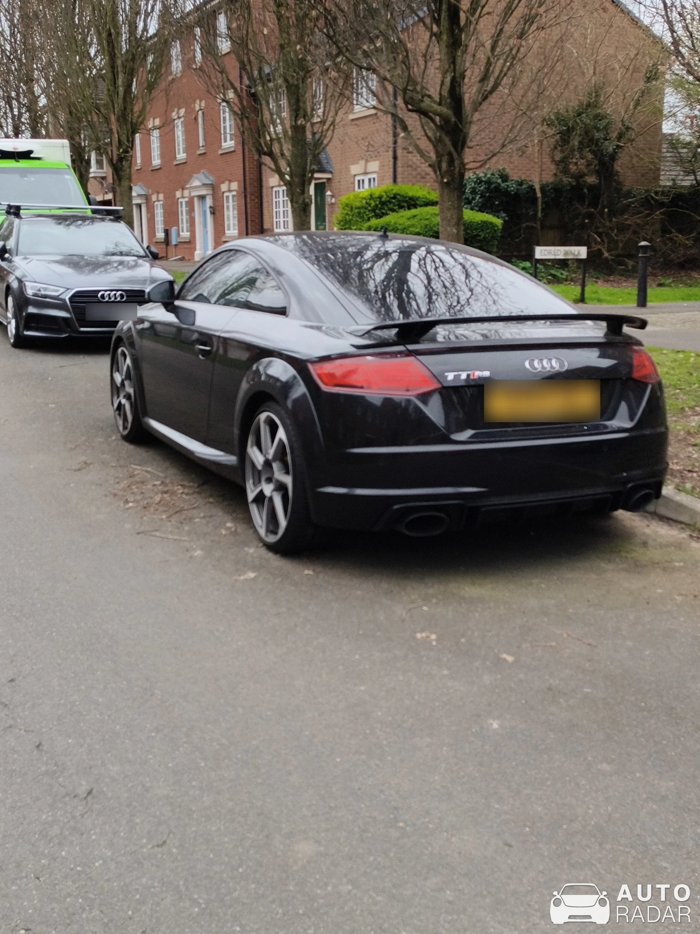 Audi TT-RS 8J spotted in Swindon