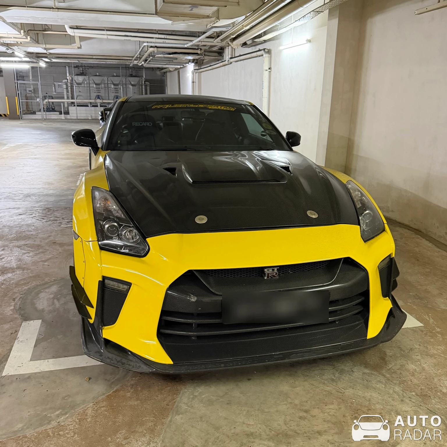 Nissan GT-R R35 spotted in Singapore, 싱가포르