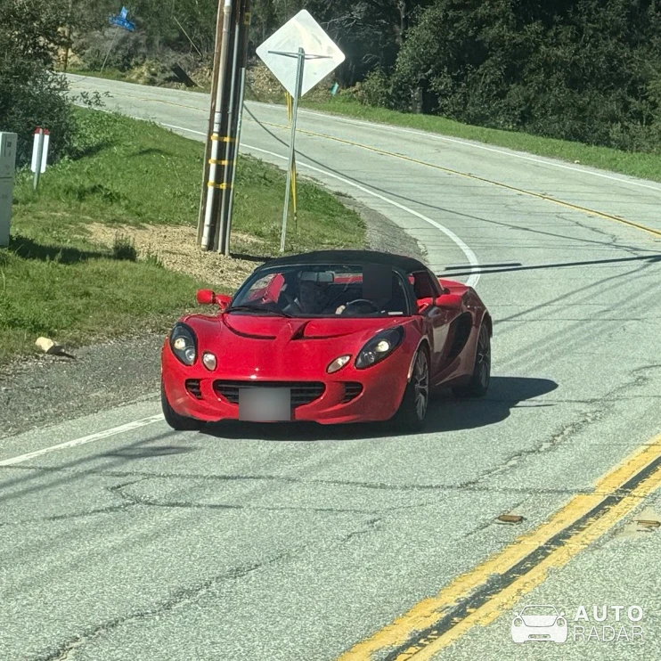 Lotus Elise S2 spotted in Agoura Hills, United States