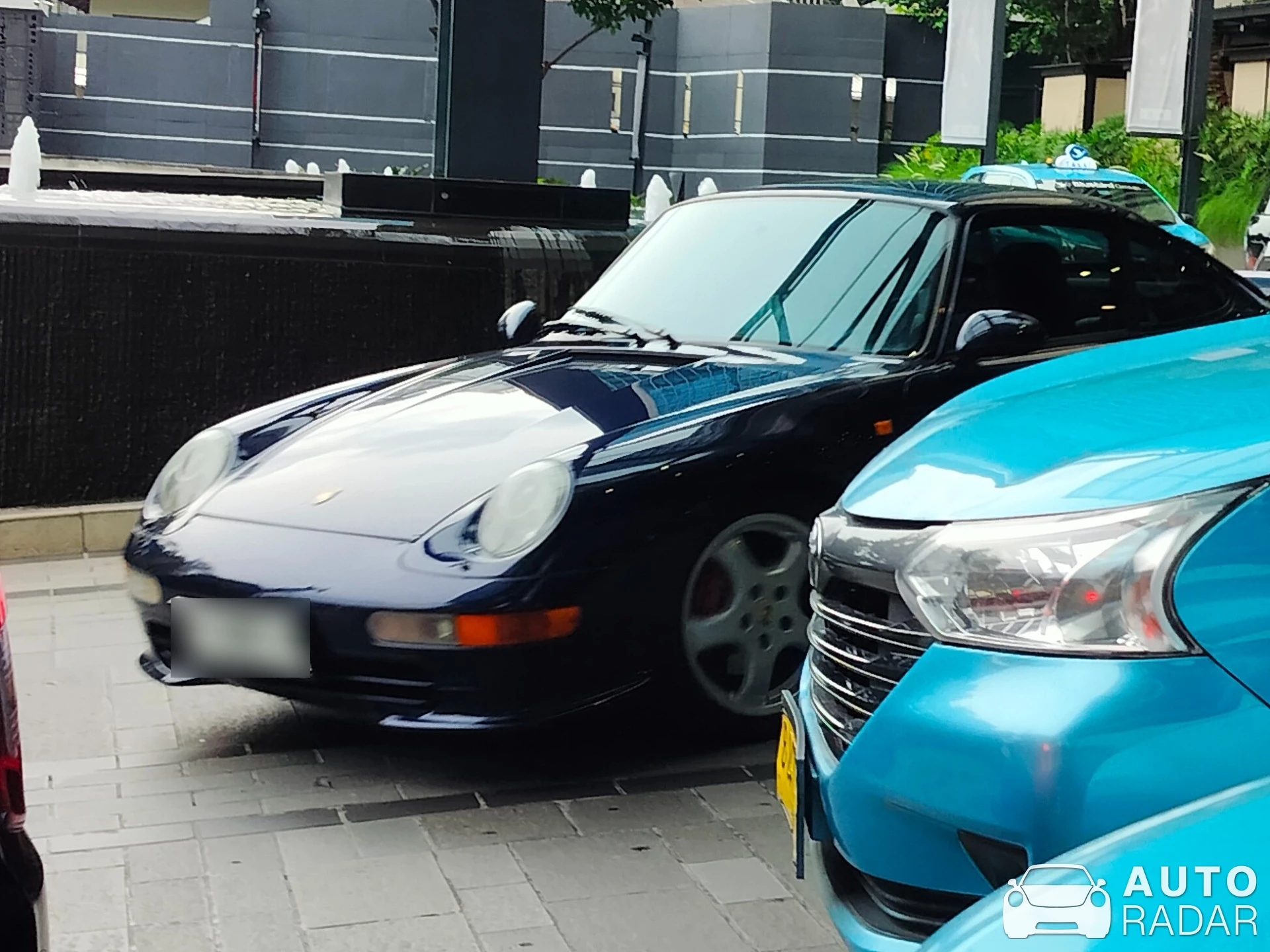 Porsche 993 Turbo spotted in Kota Jakarta Selatan, Indonesia