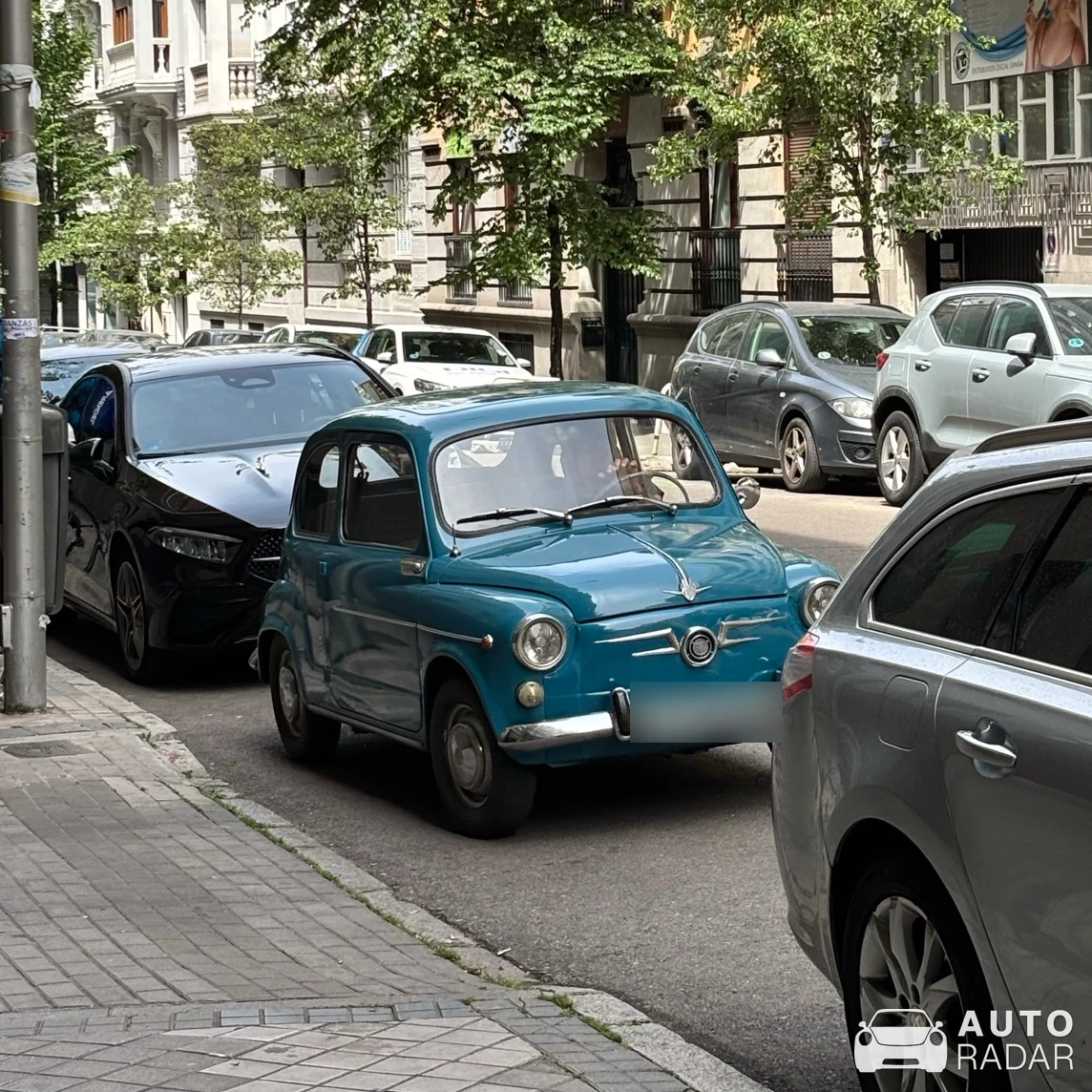 SEAT 600 spotted in Madrid