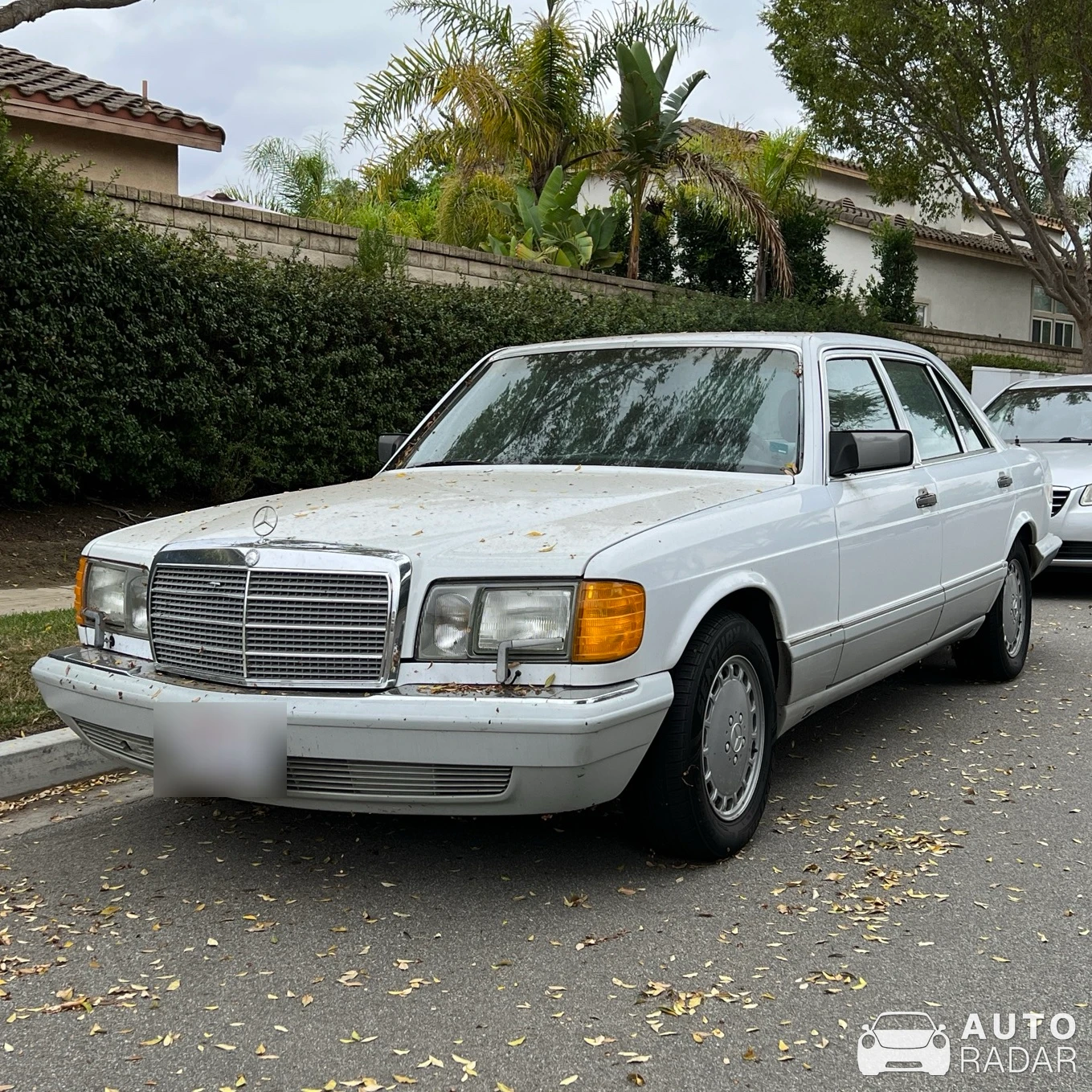 Mercedes-Benz 420 SEL spotted in Camarillo
