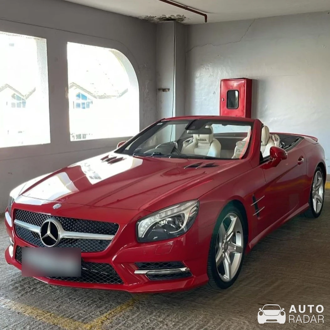 Mercedes-Benz SL-Klasse R231 spotted in Nairobi, Kenya