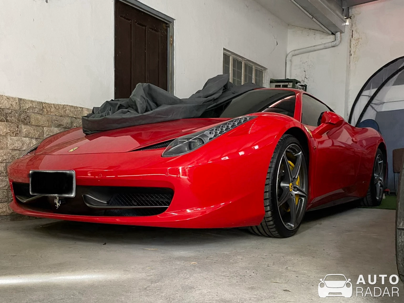 Ferrari 458 Italia spotted in Manila, Philippines