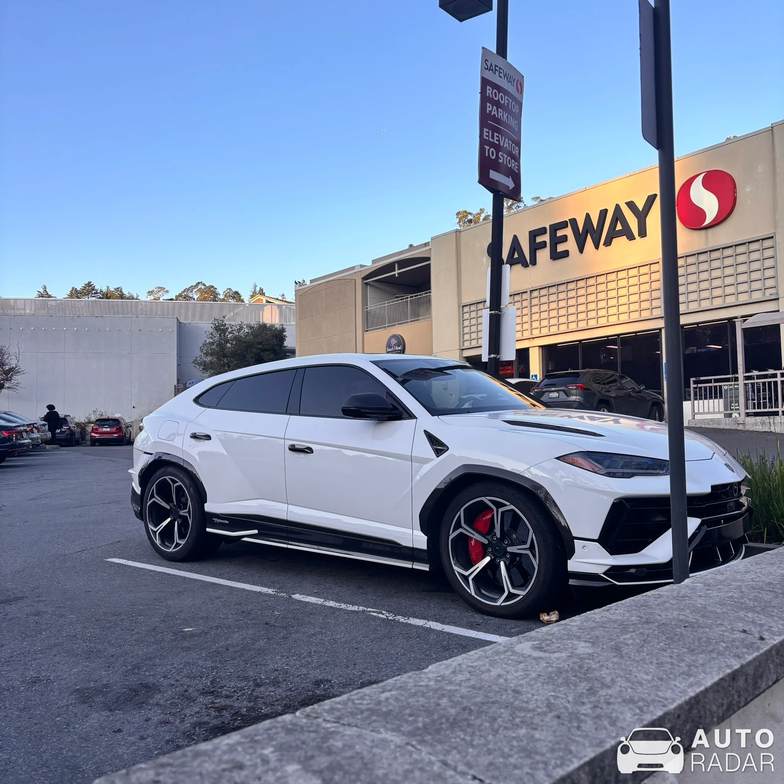 Lamborghini Urus Performante spotted in Oakland, United States