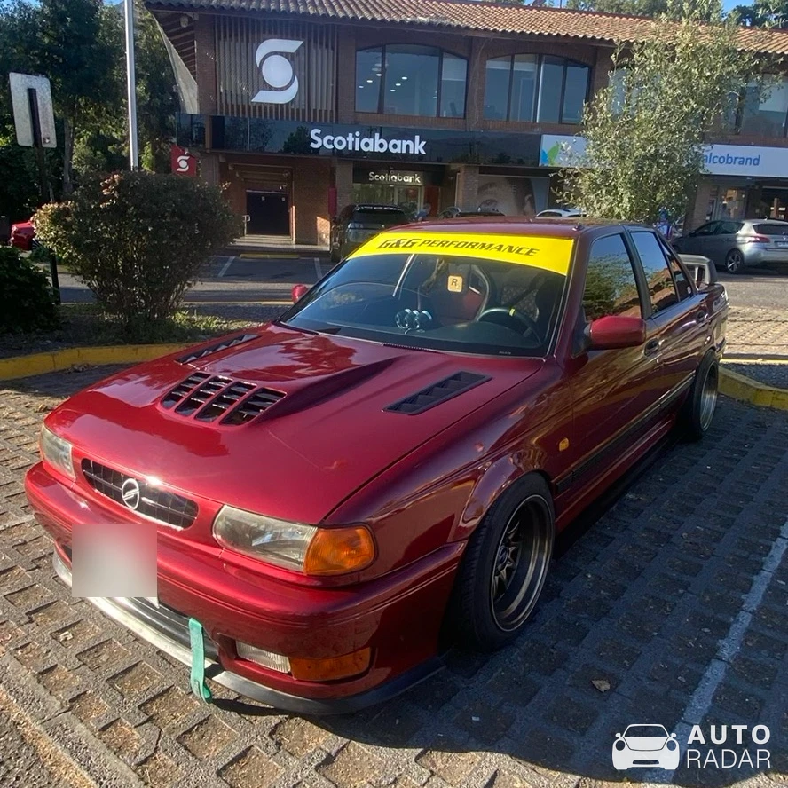 Nissan Sentra B13 spotted in Santiago, Chile