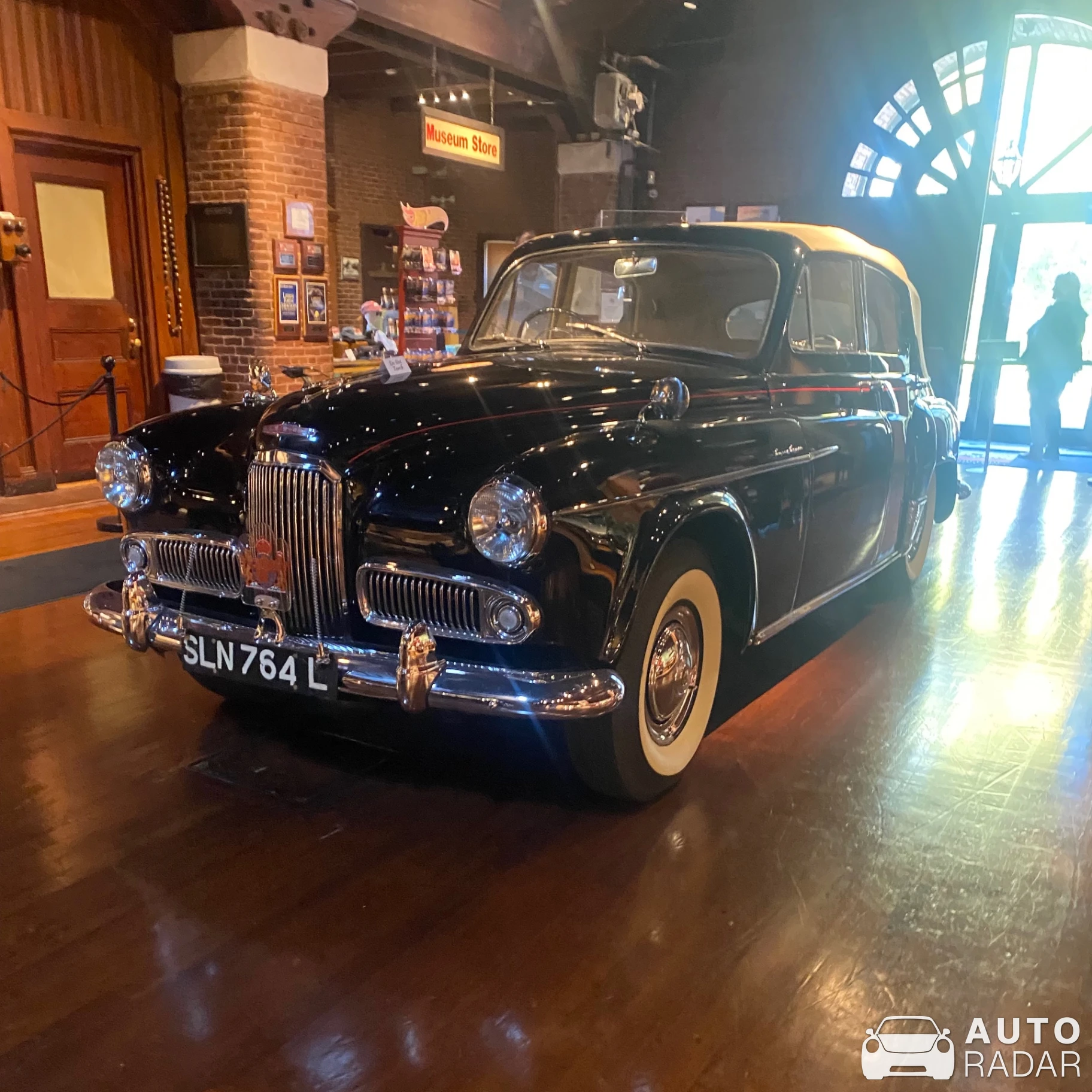 Humber Super Snipe spotted in Brookline
