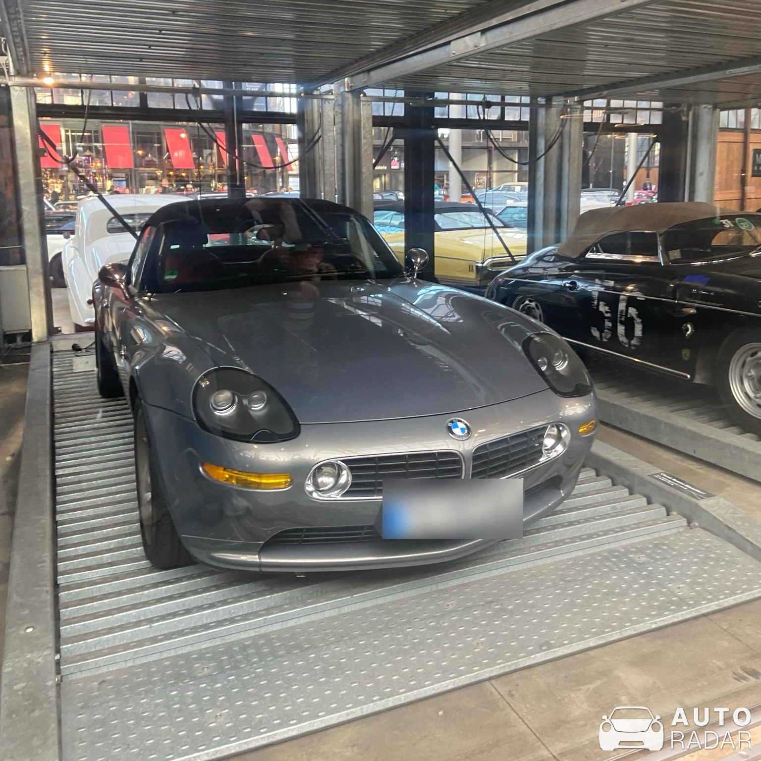 BMW Z8 spotted in Düsseldorf, Deutschland