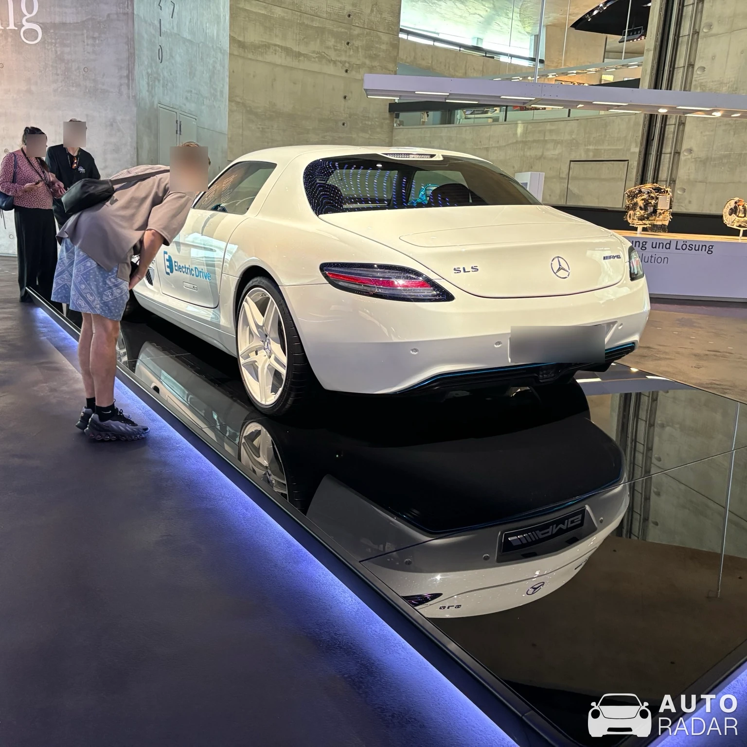 Mercedes-Benz SLS AMG Electric Drive spotted in Stuttgart