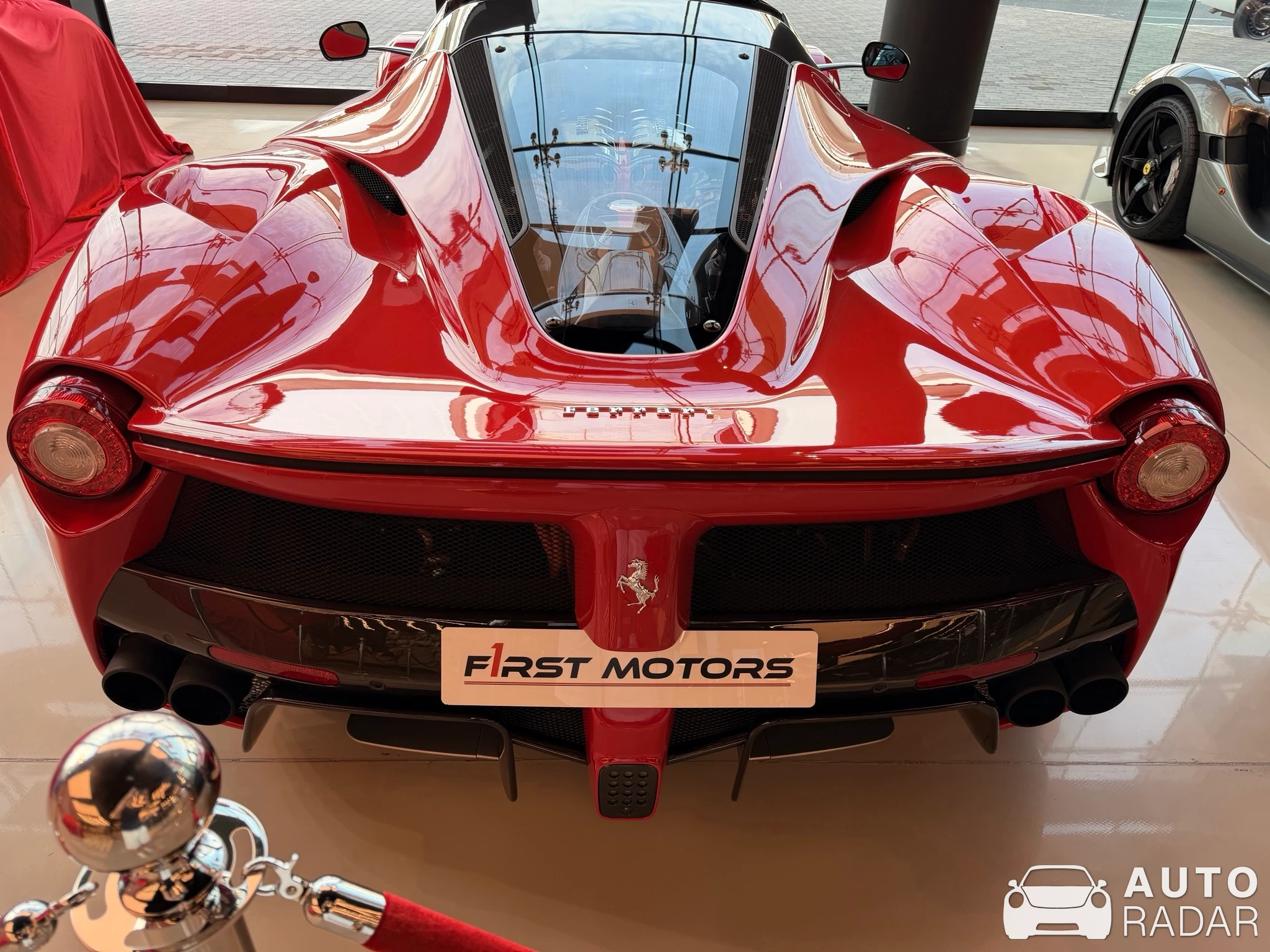 Ferrari LaFerrari Aperta spotted in دبي, Emirados Árabes Unidos